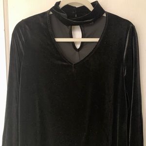 Black Bell Sleeve with Choker
